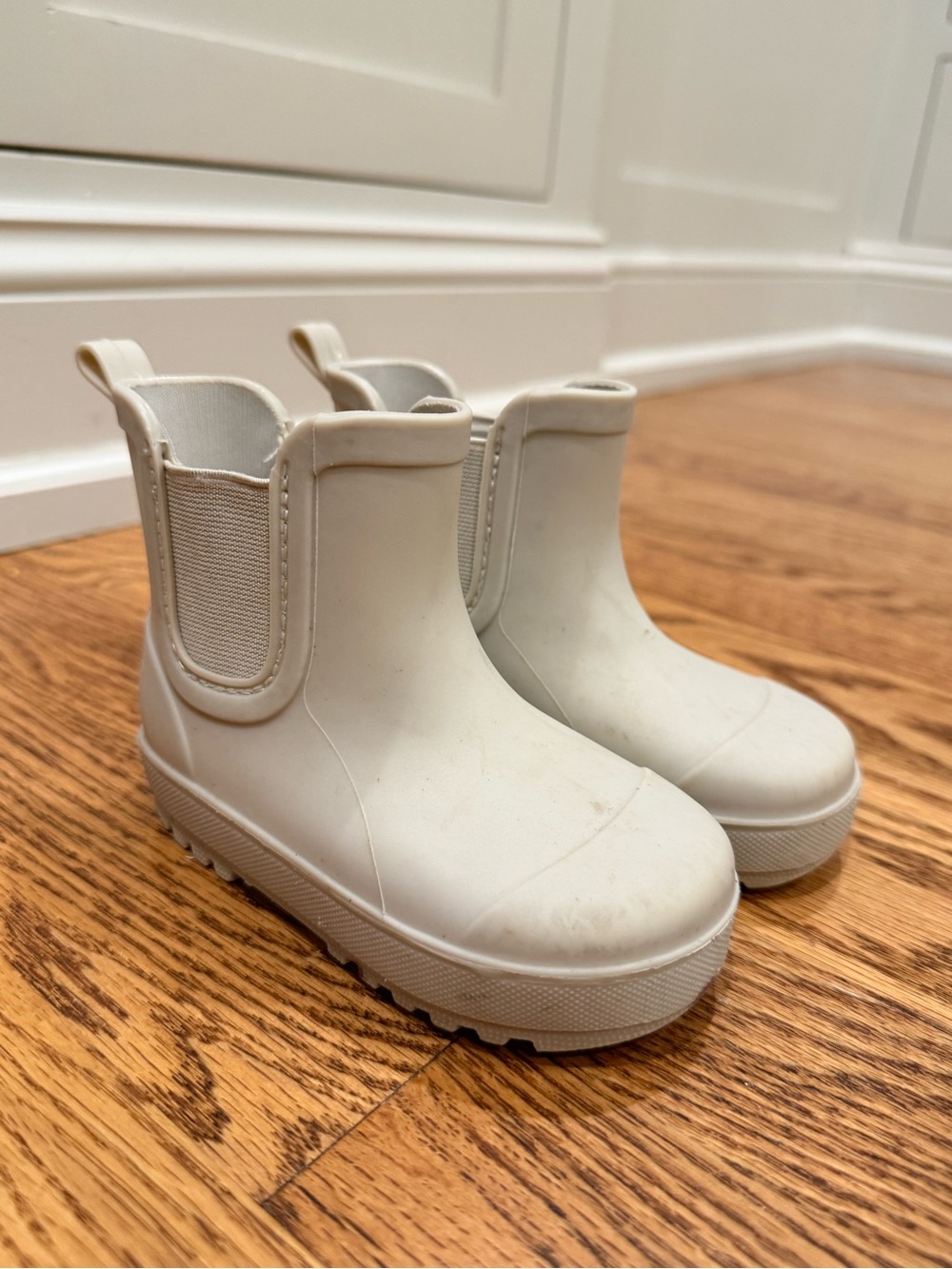 BearPaw Kids Cream Chelsea Rain Boots